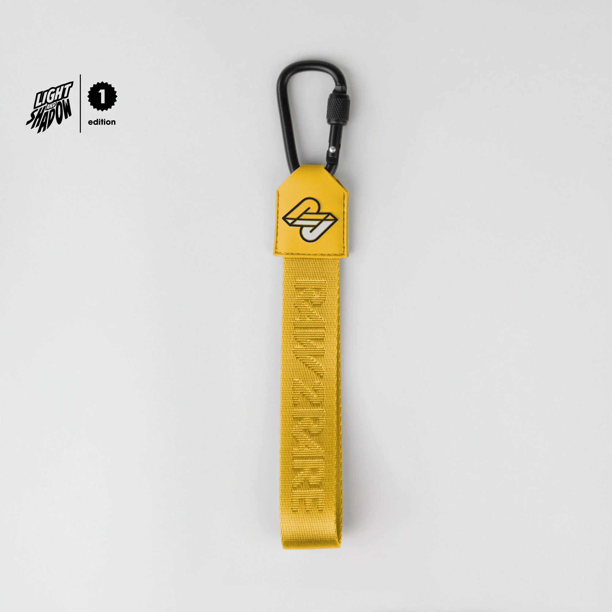 2Hook_Yellow_01F1.png